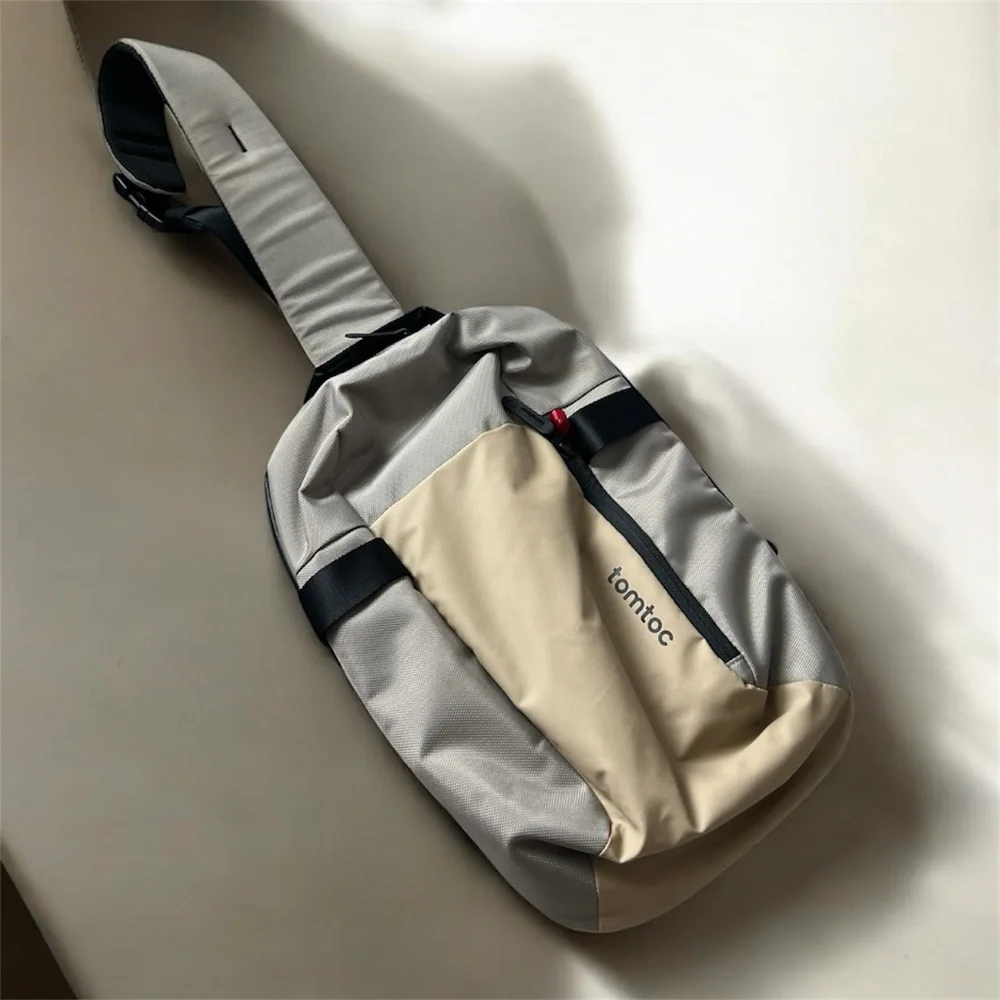 ⚪️TOMTOC: Men’s beige & gray NWOT crossbody travel sling bag w/compartments⚪️